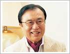 新谷弘実先生画像