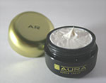 美容クリーム「AURA　SUPER　CREAM」