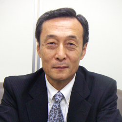 園山忠理事長